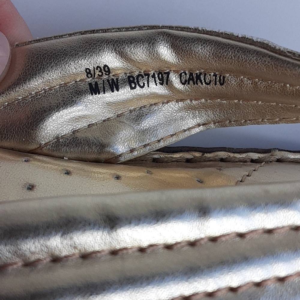 Boc Born Concept Golden Flip Flops View 4